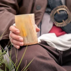 Epic Armoury Horn Cup Abenteurer, Licht