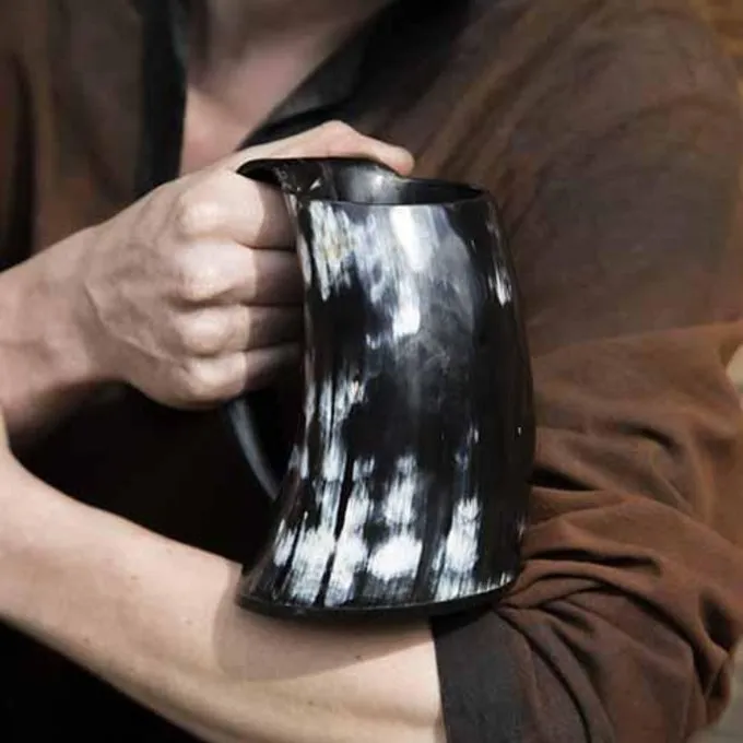 Epic Armoury Horn Tasse Mit Ohr 0,5L, Dunkel 2 Epic Armoury Horn Tasse Mit Ohr 0,5L, Dunkel – Bild 2