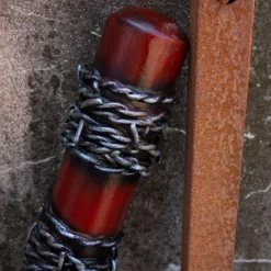 Epic Armoury LARP Baseballschläger Stacheldraht, 80 Cm, Rot -Mittelalter Welt larp baseballschlaeger stacheldraht 80 cm rot 2