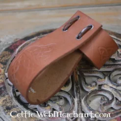 Leonardo Carbone Trinkhorn Halter Mit Keltischen Knoten -Mittelalter Welt trinkhorn halter mit keltischen knoten 2